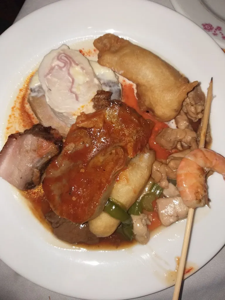 Diana Beltran F_Hong Fa Restaurante_Santa Cruz de la Sierra_review
