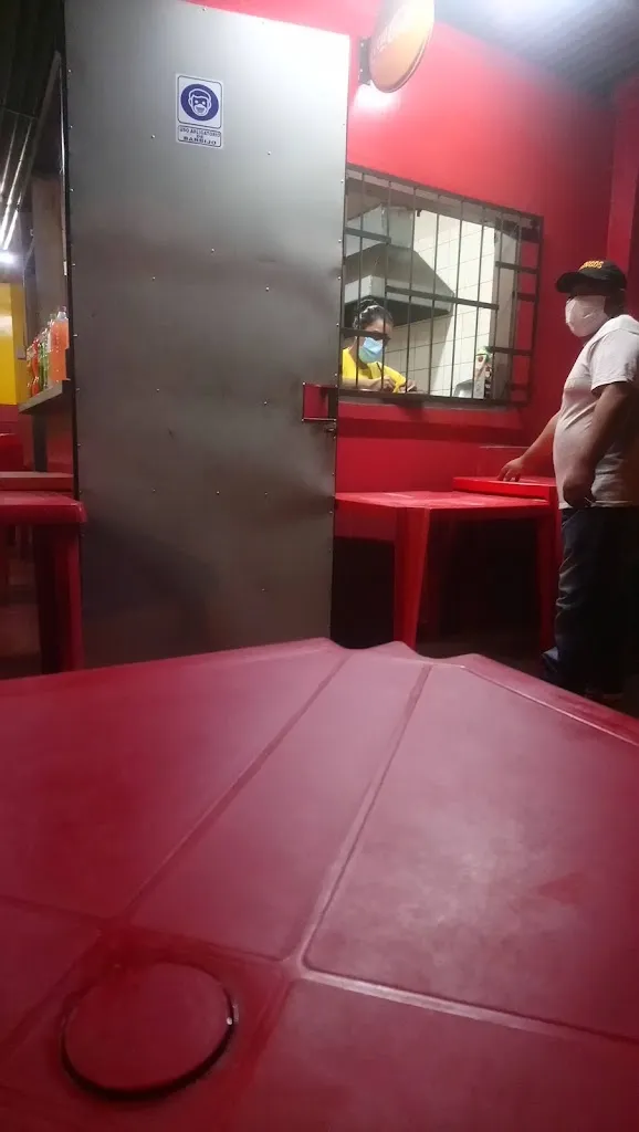 Happy Burger_Santa Cruz de la Sierra_slider_image_3