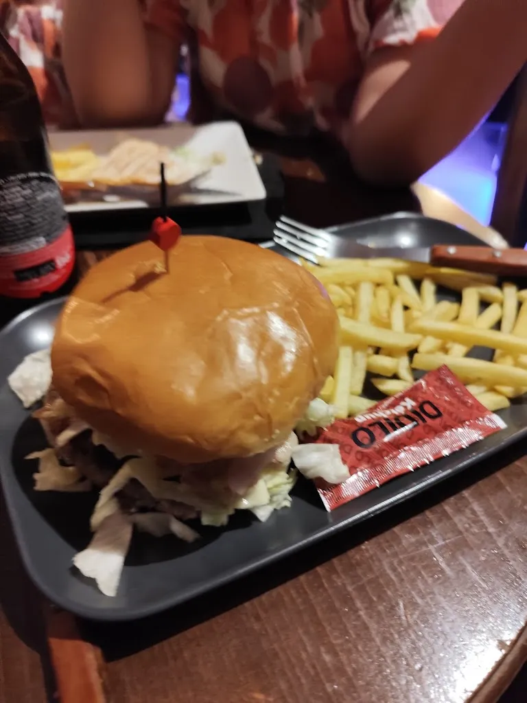 PIZZERIA YERBABUENA_Alcalá del Valle_slider_image_3