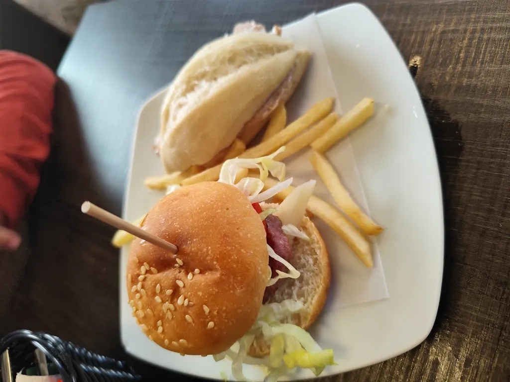 Menu_Bar Cuatro Calles_Alcalá del Valle_image_5