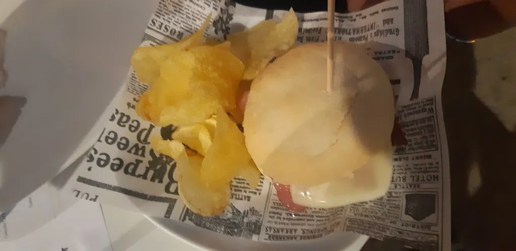 Yoa N.G_Bar Cuatro Calles_Alcalá del Valle_review