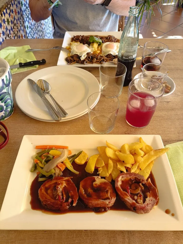 Kitti Németh_Restaurante los Corzos_Alcalá de los Gazules_recensione