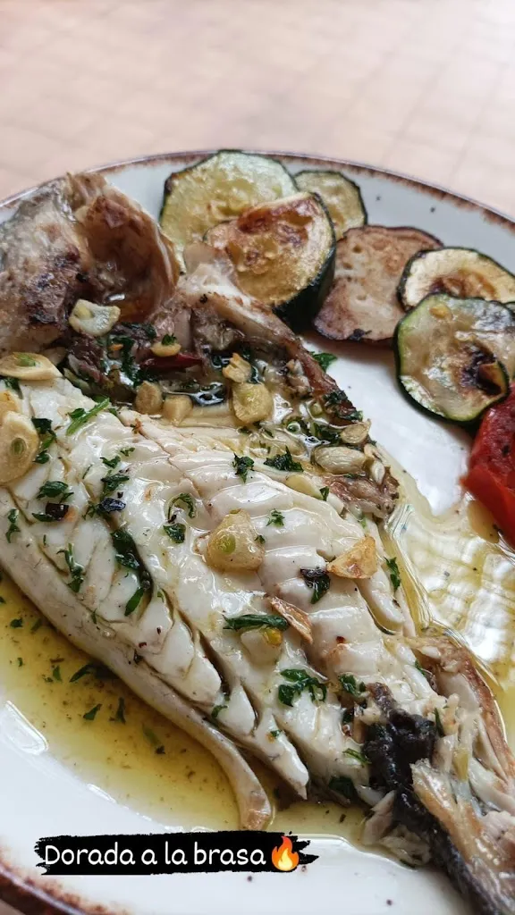 Restaurante “El Cañizo de Carmen”_Bonete_slider_image_3