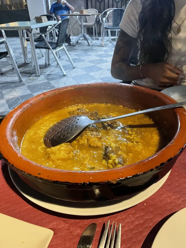 Julia Duran_Hostal Restaurant Pizarro_Alcalá de los Gazules_review