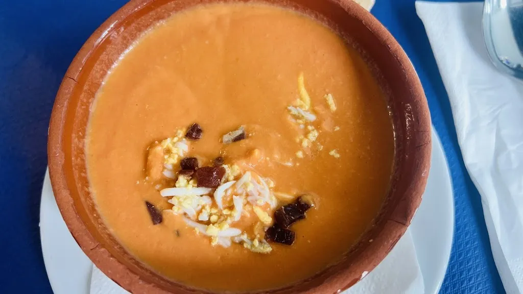 X King_Las Salinas_Barrios Los_review