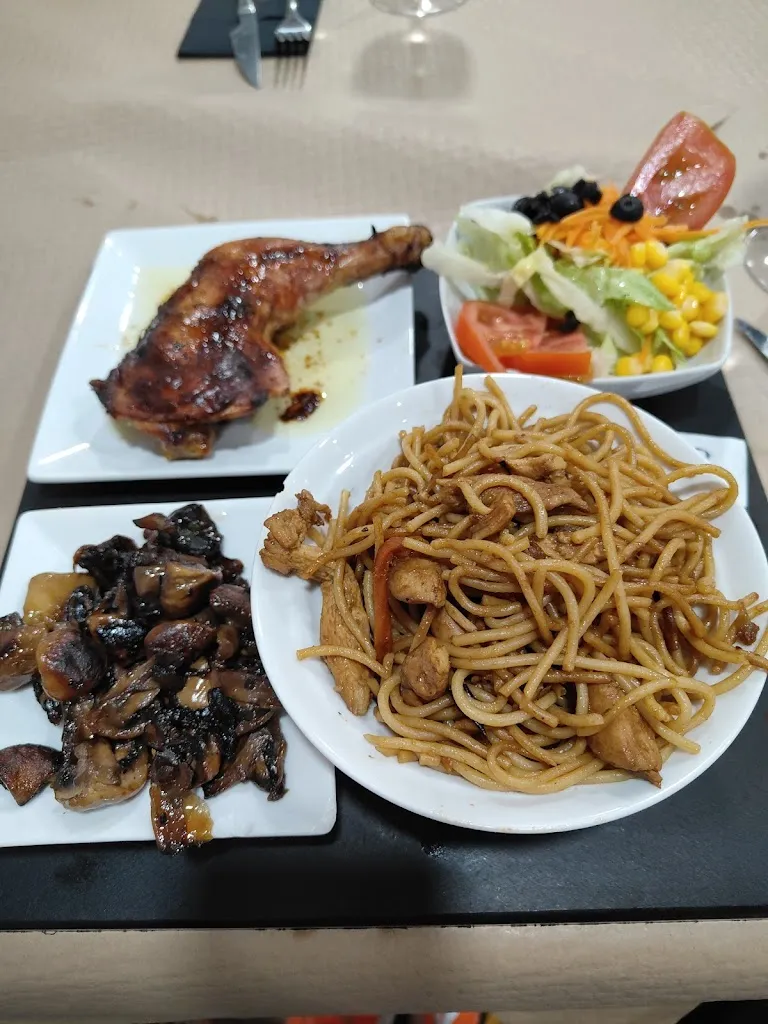 Restaurante “Entre Sonrisas”_Bonete_slider_image_2