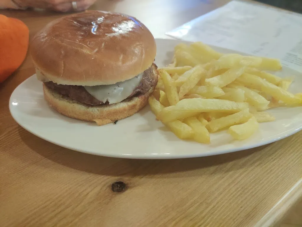 ＲＩＣＨＡＲＤＲＩＣＫＥＮＳＯＮＲＩＣＨＥＮ ＭＡＲＣ ﻿ＲＩＣＨＡＲＤＳＯＮＨＯＲＳＥＲＩＣＨ_Bar La Bodeguita_Algodonales_review
