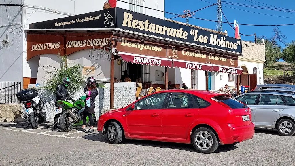 Adrienne Shaw_Los Molinos_Algodonales_review