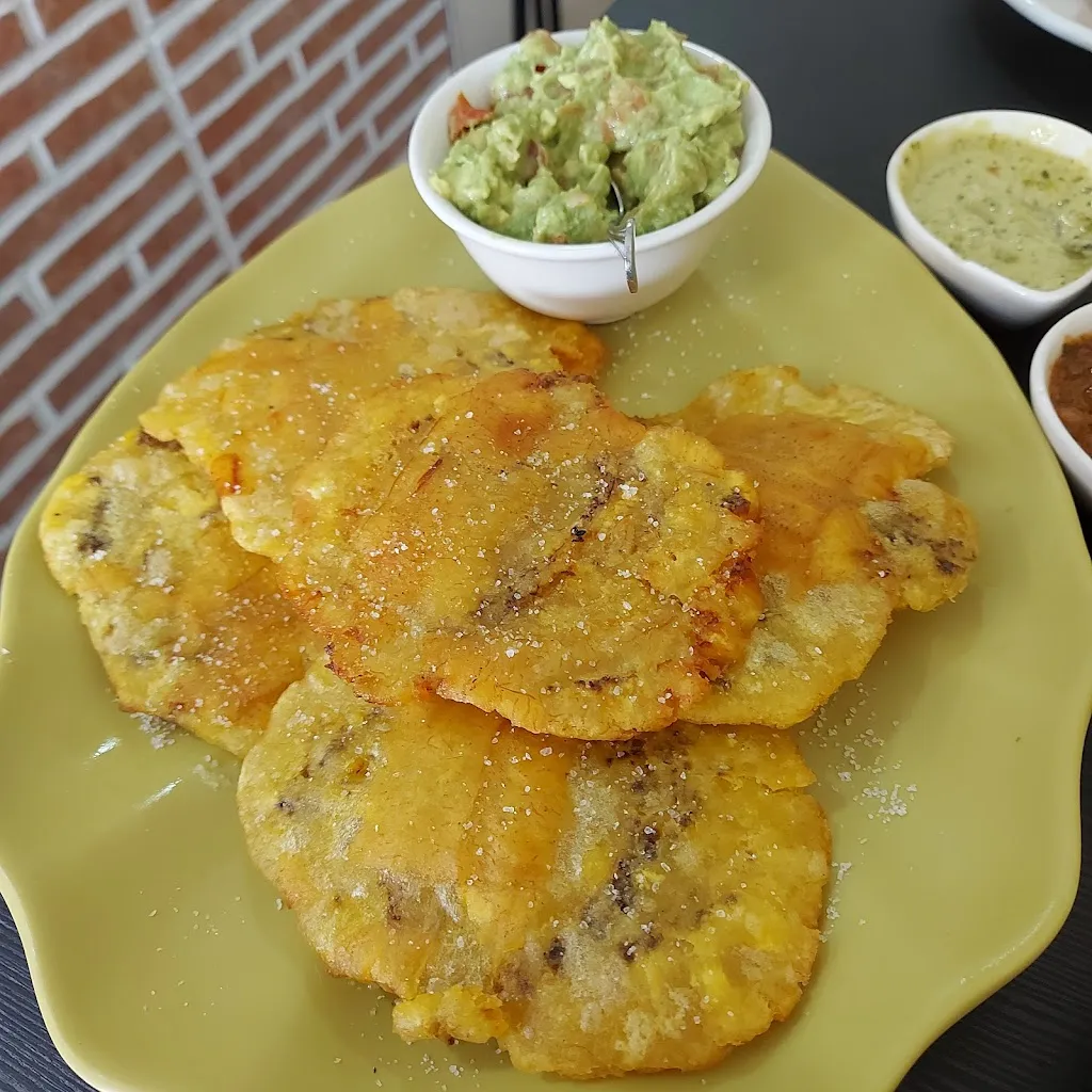 M. B._La Papita Colombiana_Algodonales_review