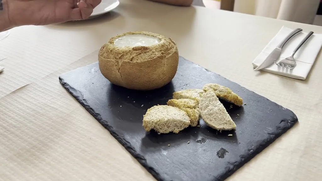 Refugio de Angélica_Benaocaz_slider_image_2