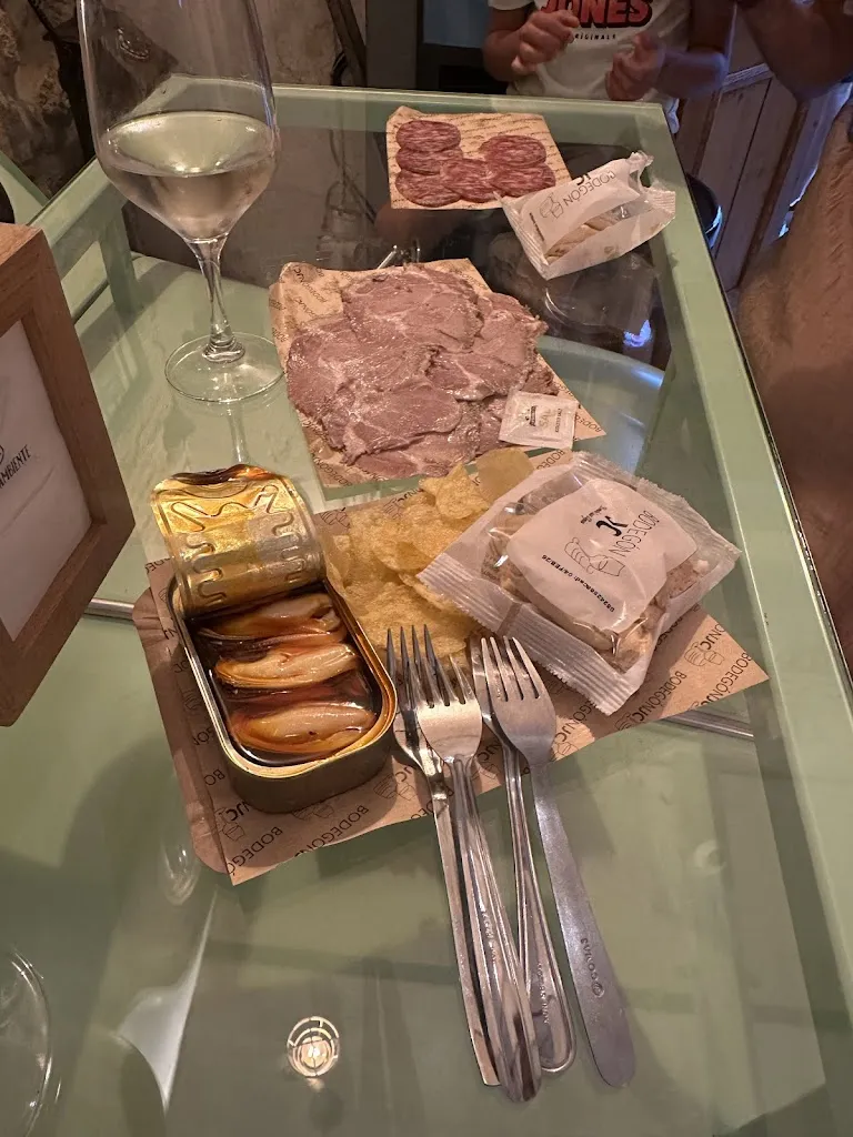 Ismael Hernández_BODEGÓN J.C._Benalup-Casas Viejas_recensione