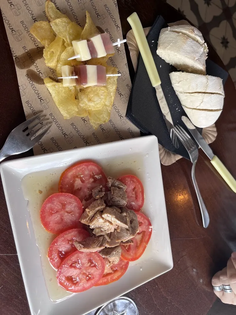 Nieves Sánchez Sevilla_BODEGÓN J.C._Benalup-Casas Viejas_recensione