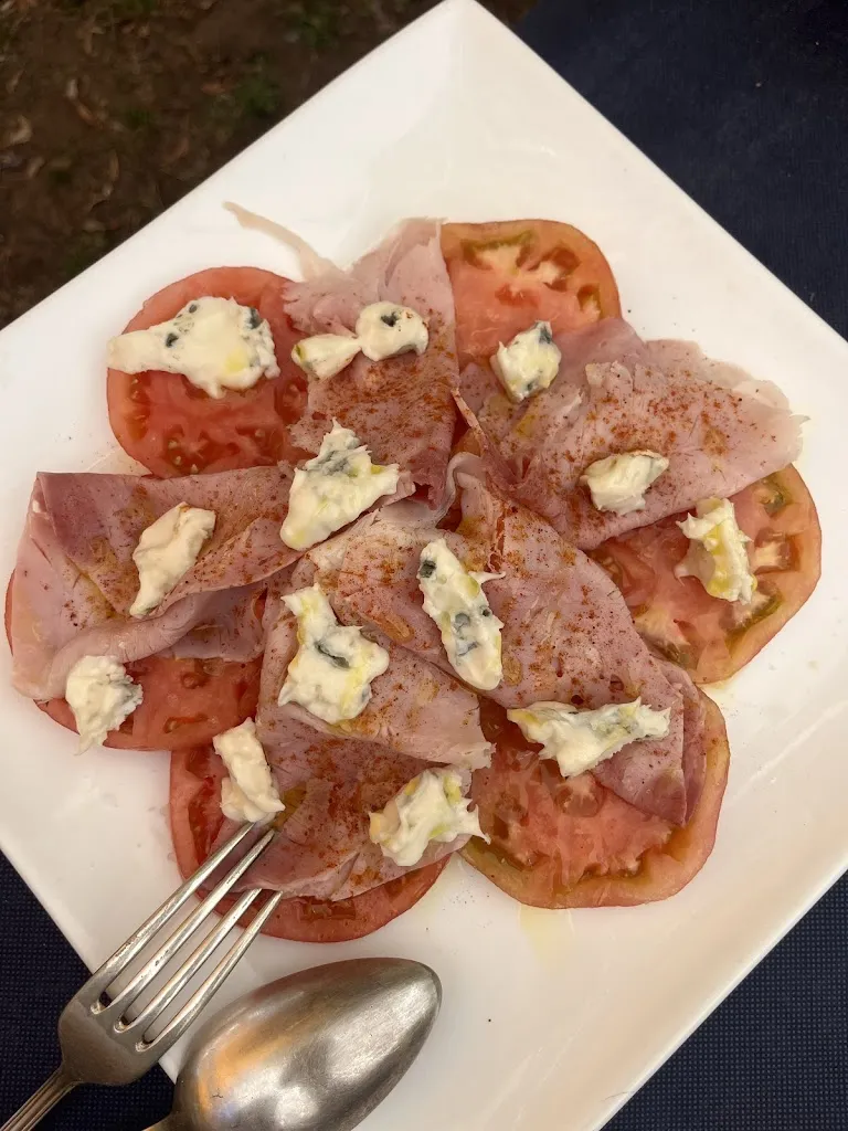 CLARA Villanustre_Casa de comidas El Bosque_Bosque El_review