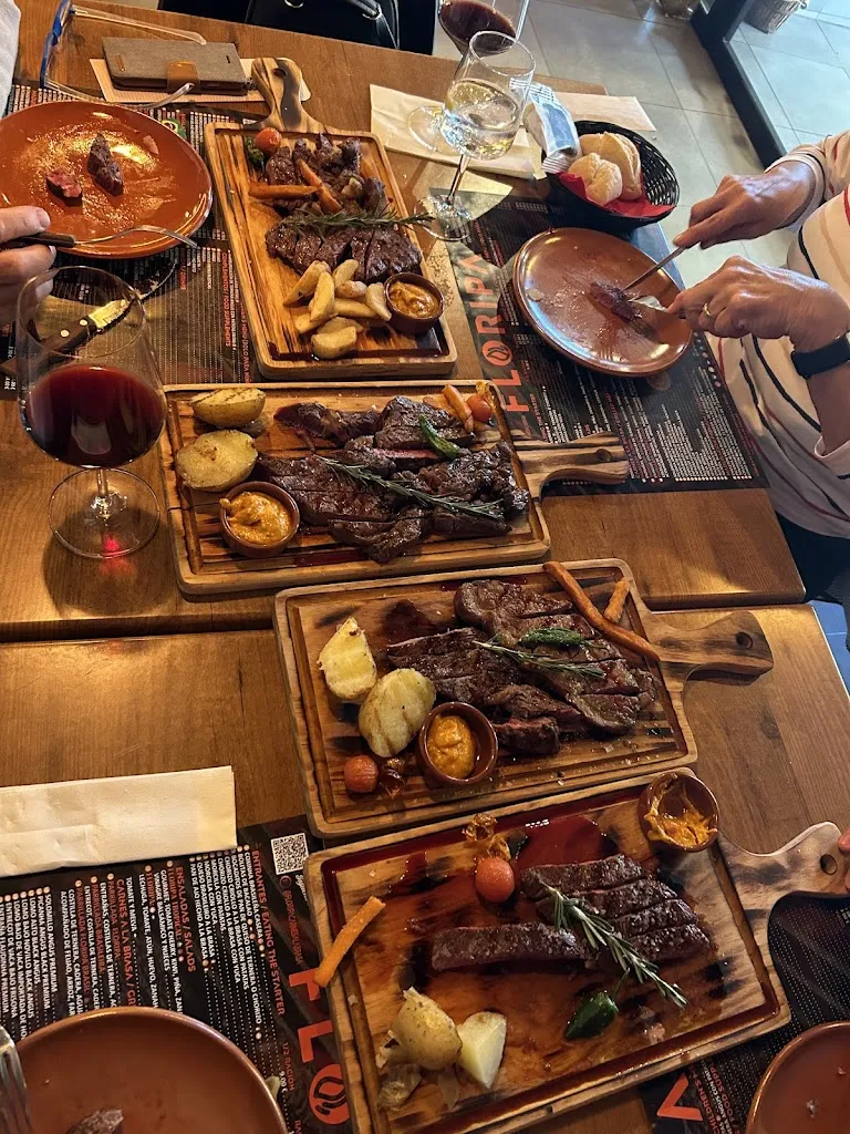 Hailey Still_Floripa restaurante asador brasileño 37 cortes premium importados, cocción increíble a la brasa de encina, Maduración propia_Algeciras_review