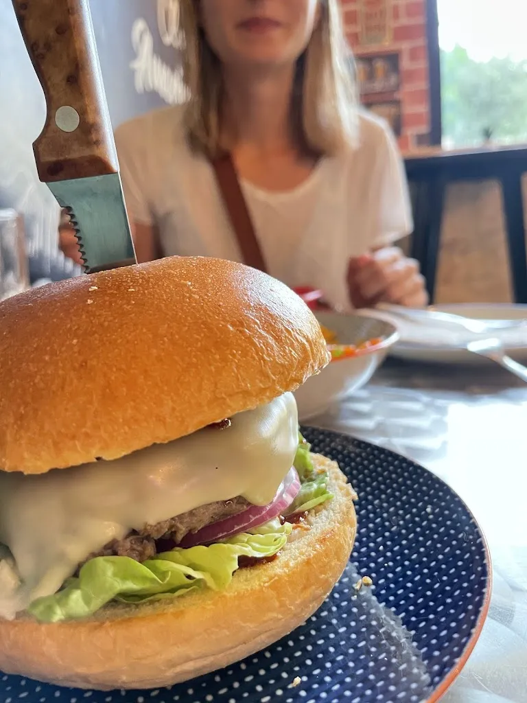 Vitalii Kyktov_Hamburguesería 100% STEAK_Algeciras_review