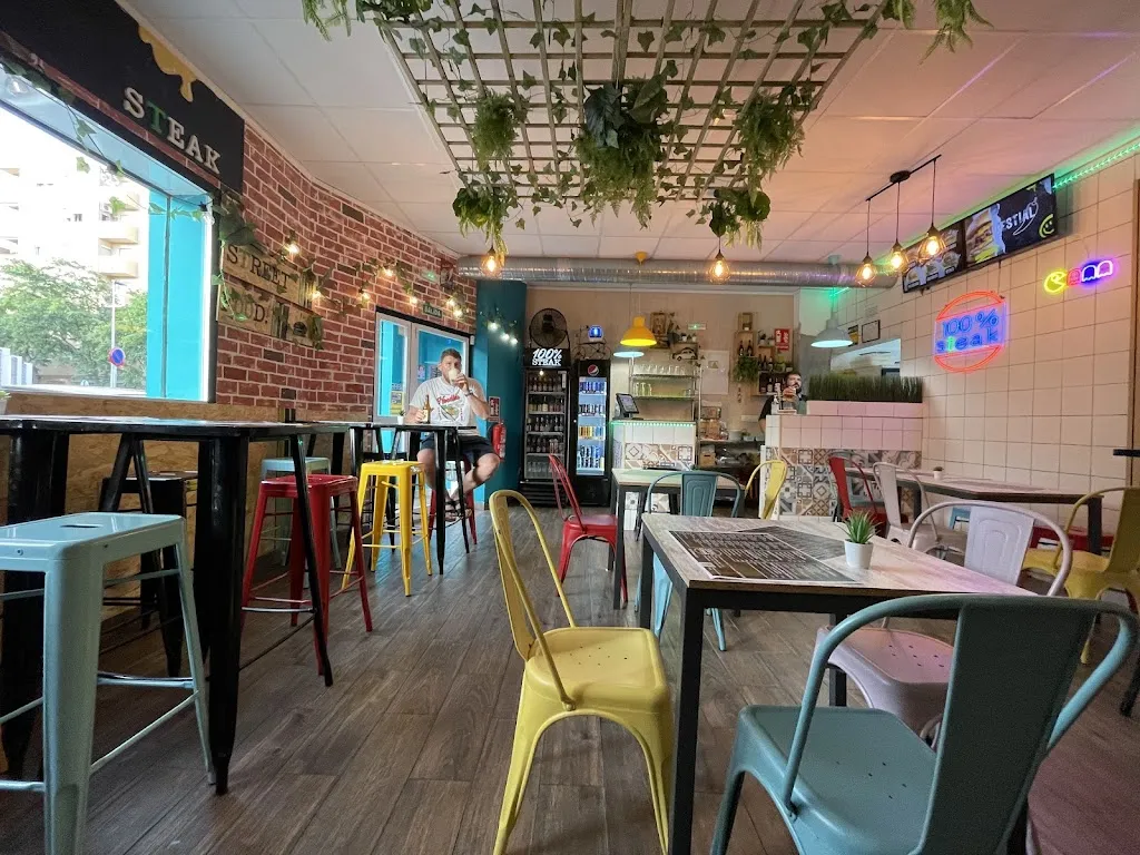 Hamburguesería 100% STEAK ristorante a Algeciras