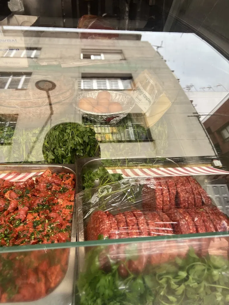 Yousra Debboun_El Baraka_Algeciras_recensione