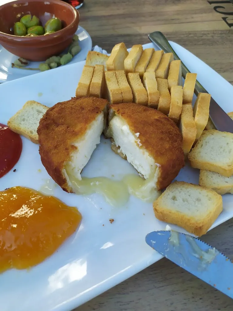 Anicla López_Mesón Los Olivares_Bornos_review