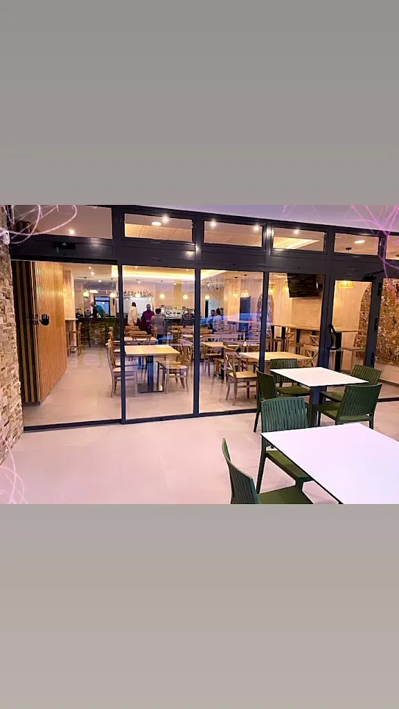 Hostal-Restaurante El Puchero restaurant in Bonillo El