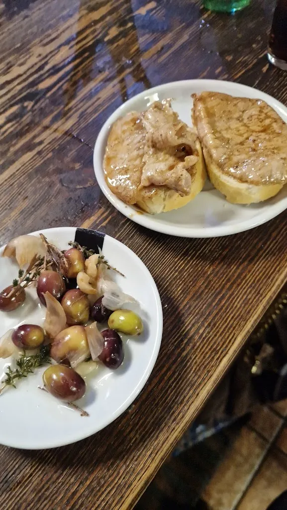 Jose Borreguero_El sitio de la tapa_Bornos_review