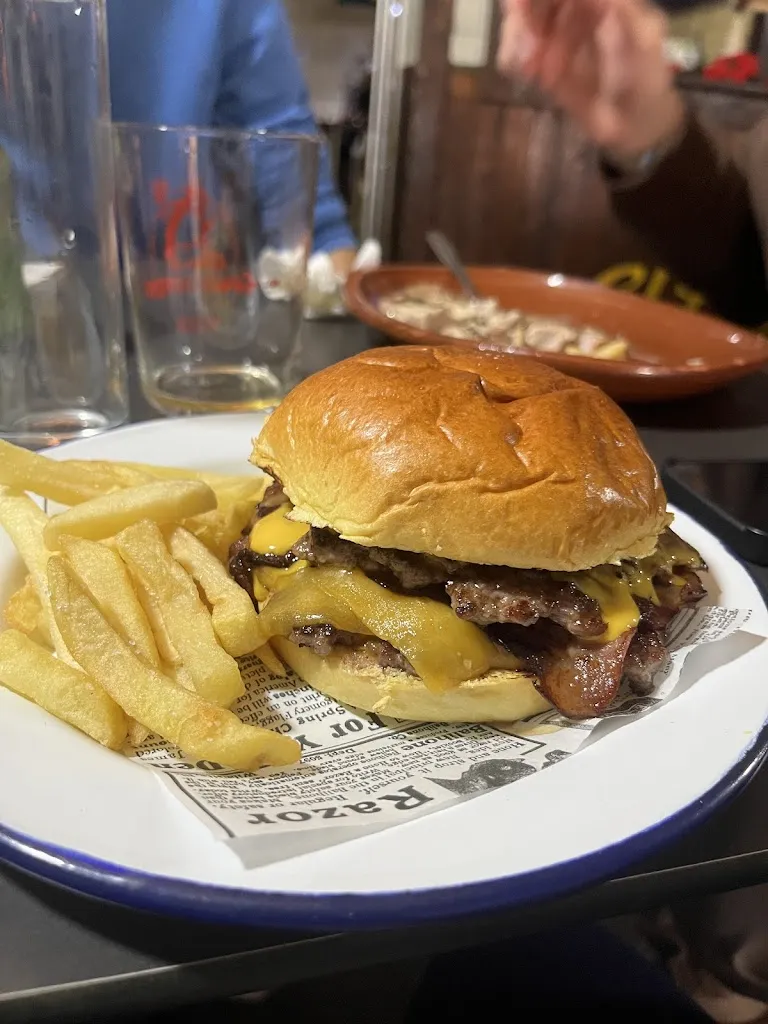 Carmen Perez Holgado_Restaurante-Pizzeria El Coto_Bornos_review