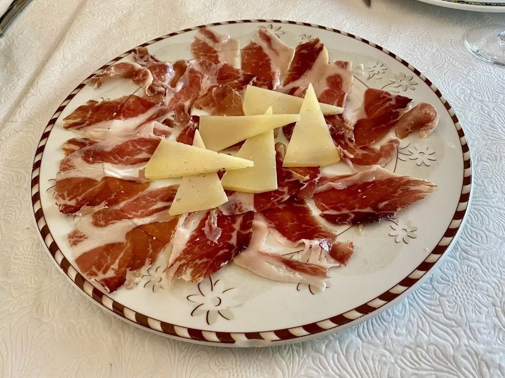 M. Crespo_HOSPEDERÍA CASA EMILIA._Bonillo El_review