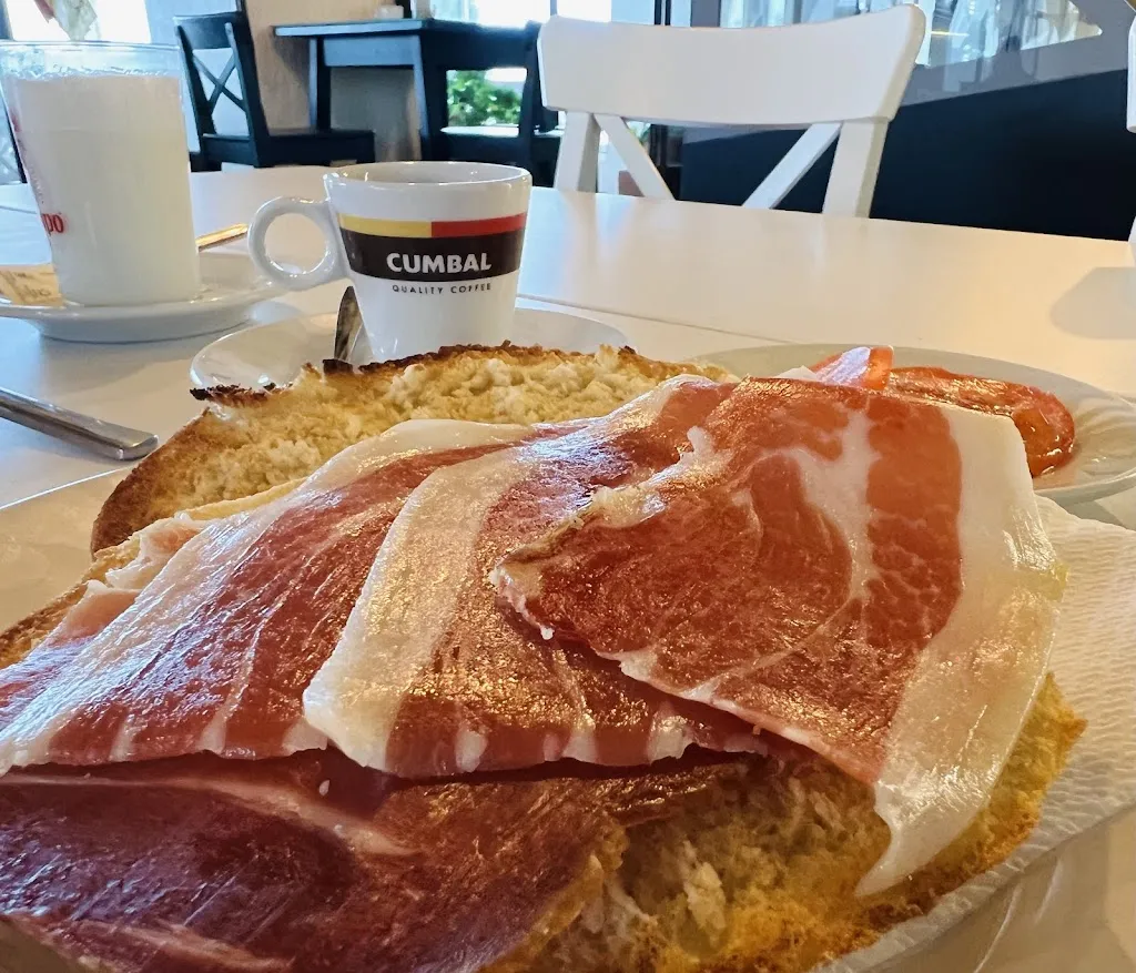 Peter Plum_Mesón de La Molinera_Arcos de la Frontera_review