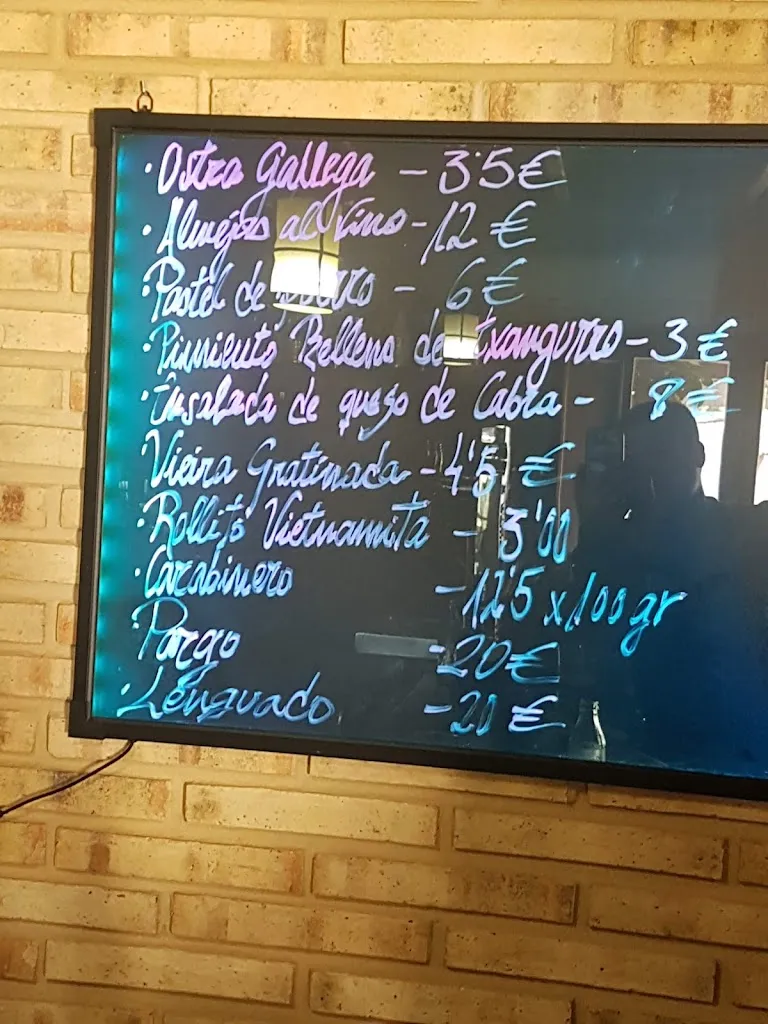 Menu_Restaurante-Asador El Sombrero de Tres Picos_Arcos de la Frontera_image_3