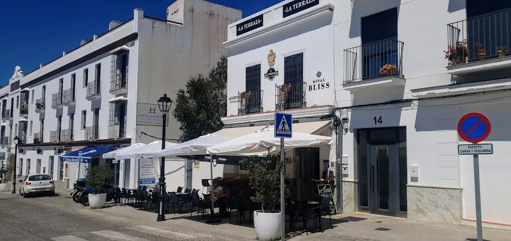 Nigel Baker_La Terraza del Paseo_Arcos de la Frontera_avis