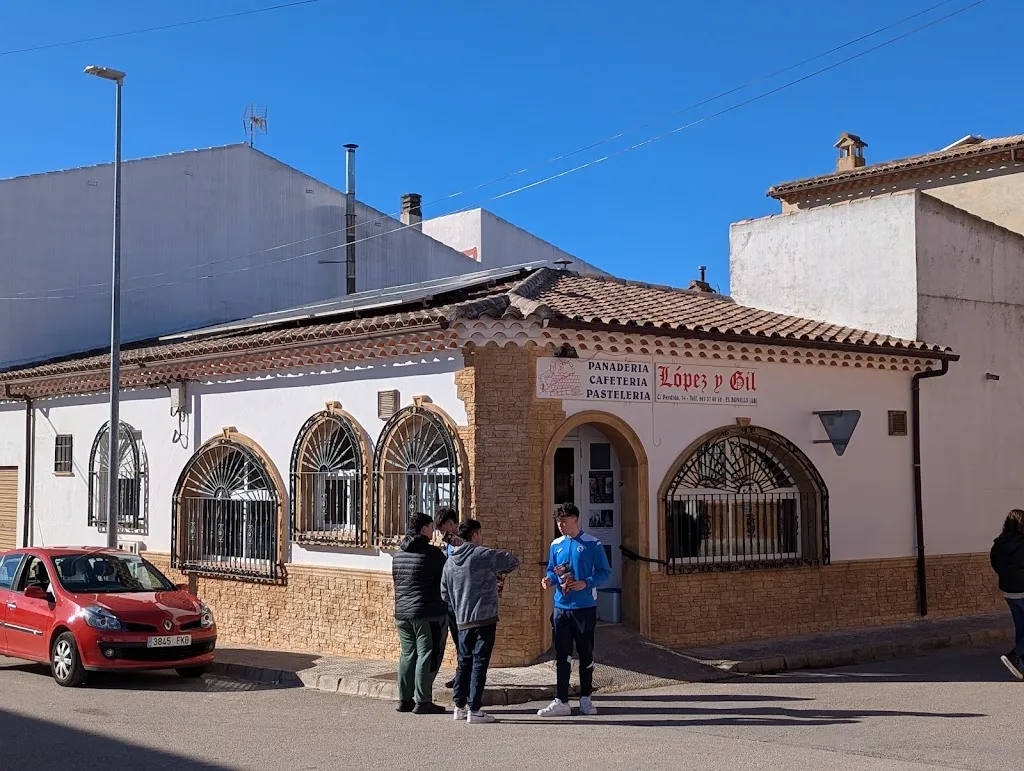 López Gil_Bonillo El_slider_image_2