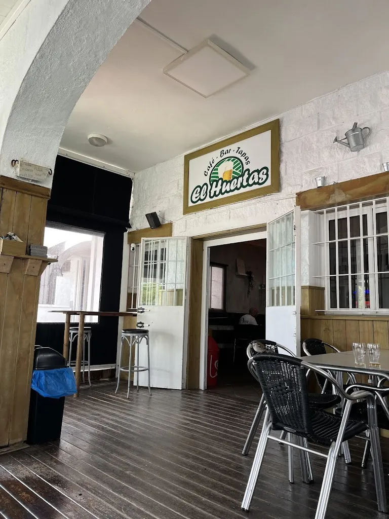 Thu Huyền_Bar El Huerta_Arcos de la Frontera_review