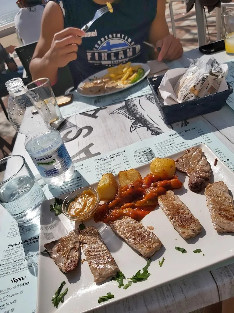 Arttu Syrjäläinen_Casa Oscar_Barbate_review