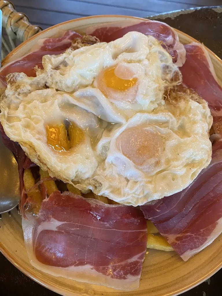 Menu_Revoltosa Parque de Berlín_Trazo_image_9