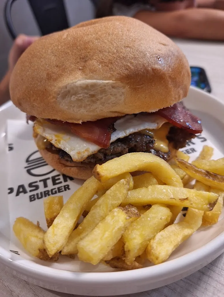 Paster's Burguer_Barbate_slider_image_3