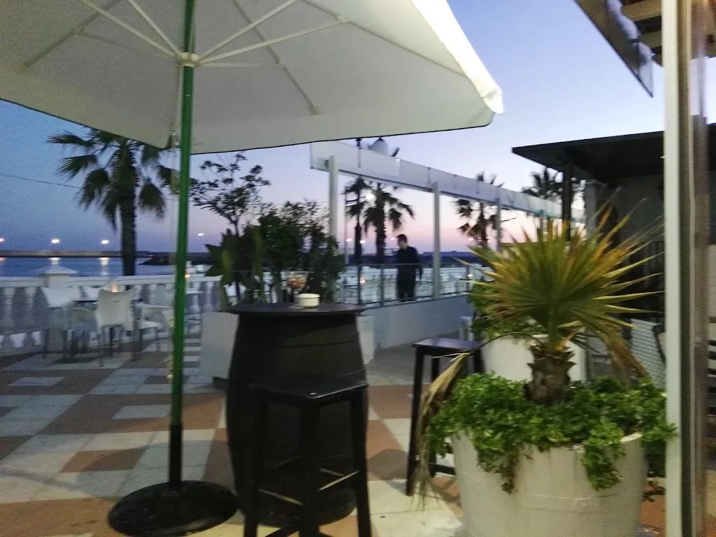 Restaurante El Faro restaurant in Barbate