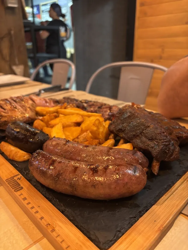 Carolina Rosal_Humo Smoke & Grill_Trazo_review