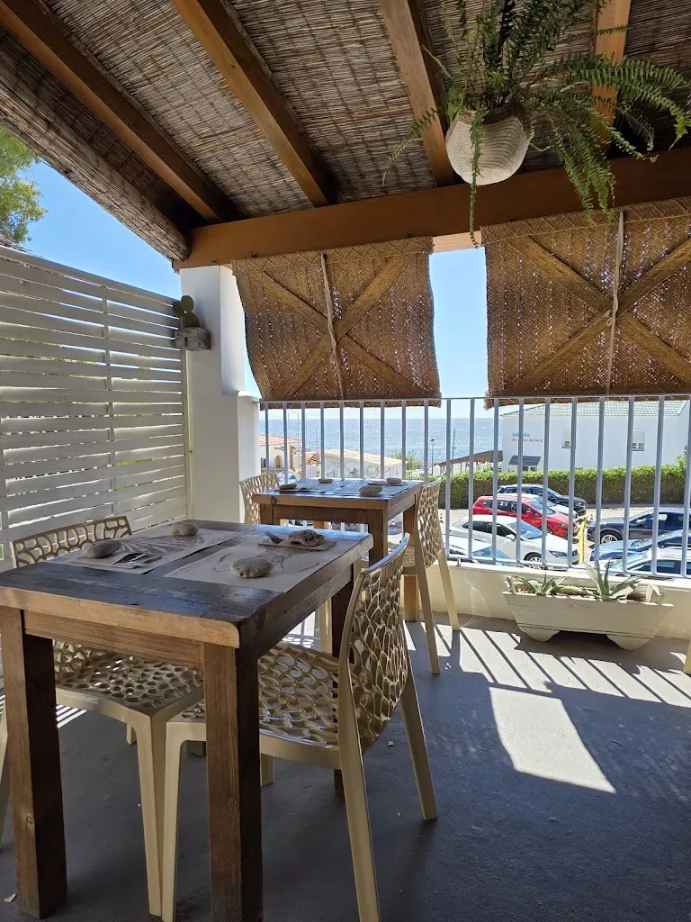 La Pequeña Lulú bistro del mar_Barbate_slider_image_3