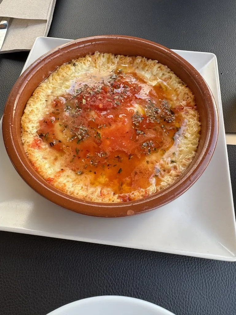 Andrea Martín Jiménez_PUNTO RISTORO_Trazo_review