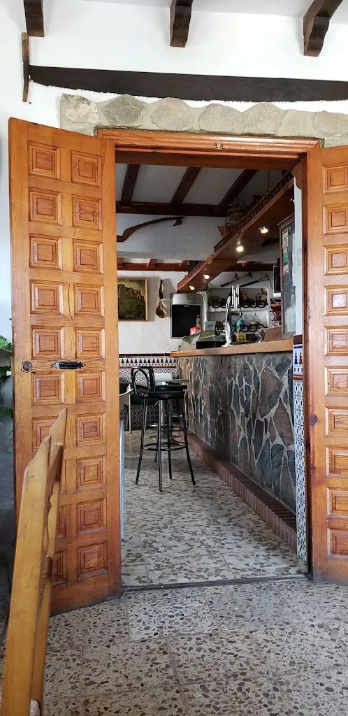 Eduardo Flores Rodriguez_Venta Carmen_Castellar de la Frontera_review