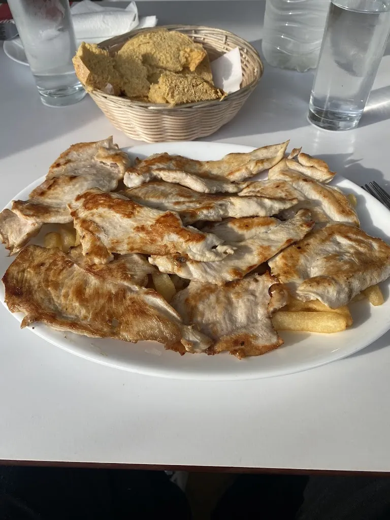 cristian andres rossi_Parrilla Rincón de Luz_Castellar de la Frontera_review