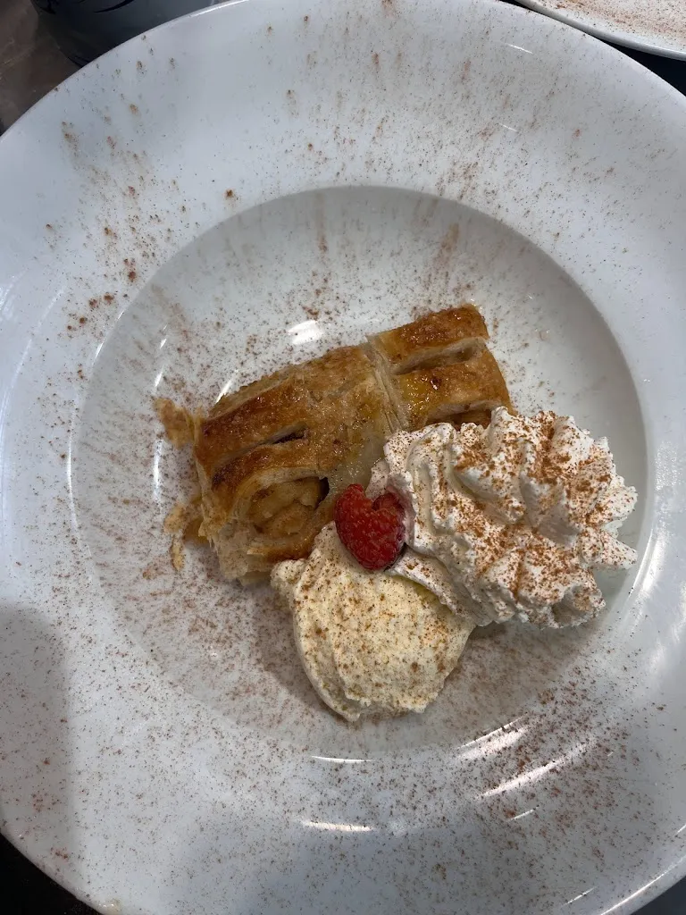 Menu_Bistro Don Papa by Guillermo_Castellar de la Frontera_image_3