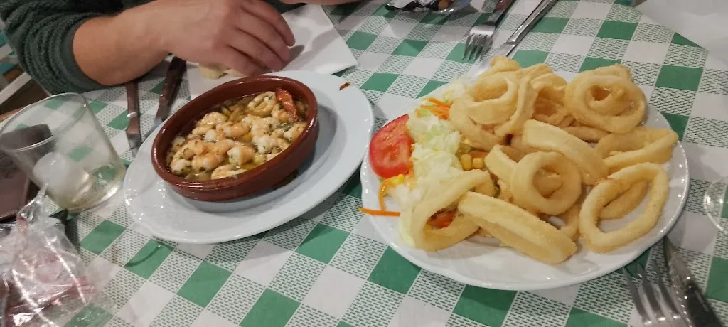 Rylan Barker_Bar Mesón los Cuñados_Gastor El_review