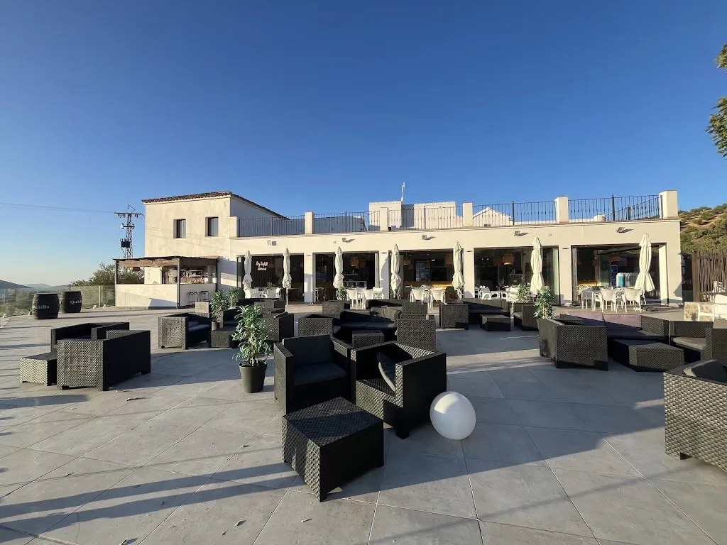 Zdenka F_GASTROBAR La Piscina El Gastor_Gastor El_recensione