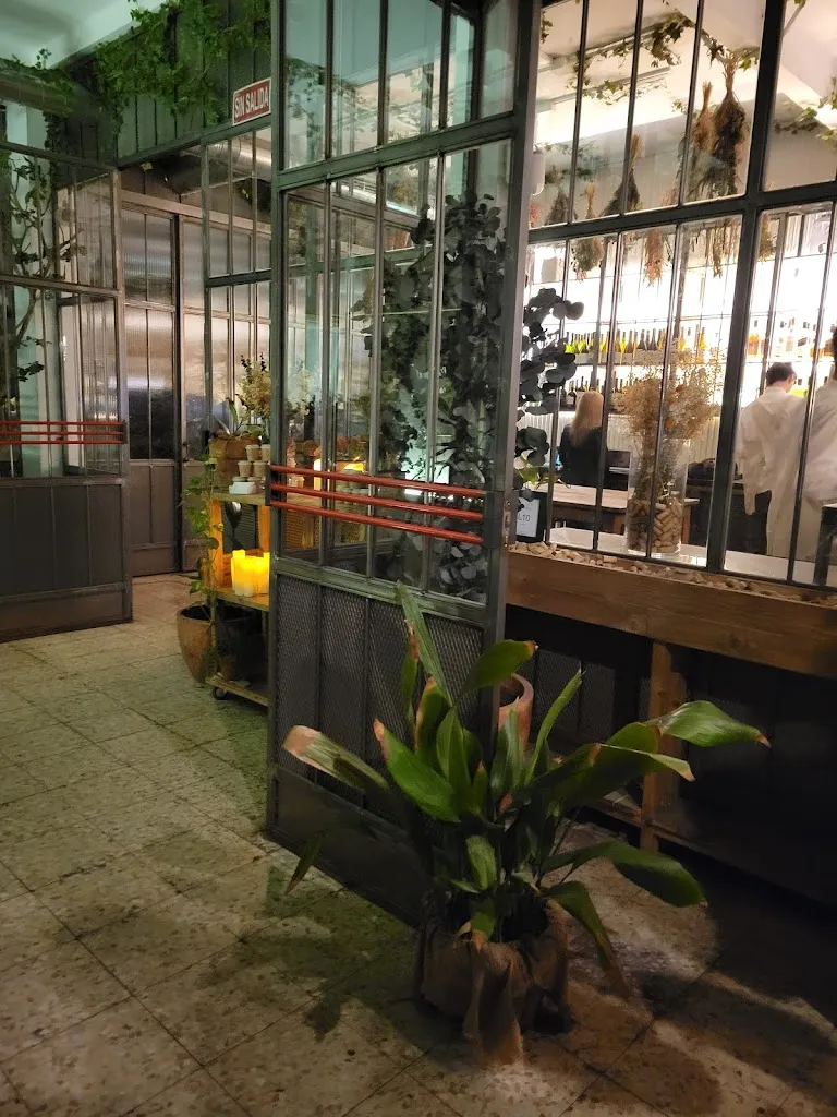 Gina Johnson_Restaurante Ovillo_Trazo_review