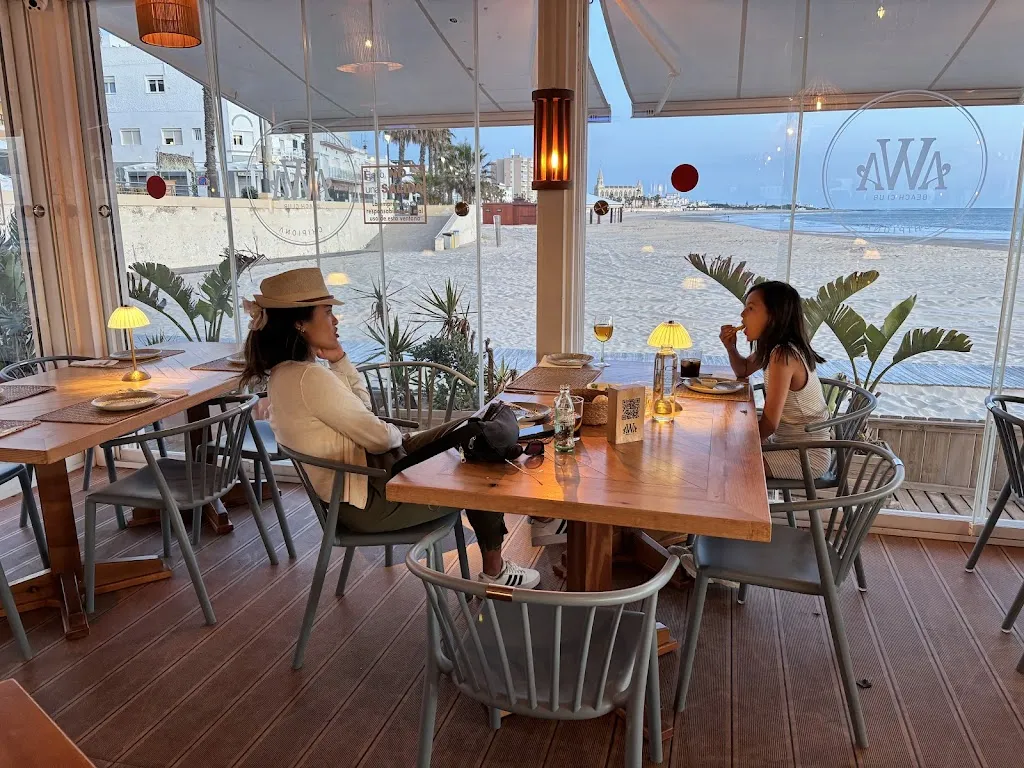 James Stacey_Restaurante AWA Beach Club_Chipiona_review