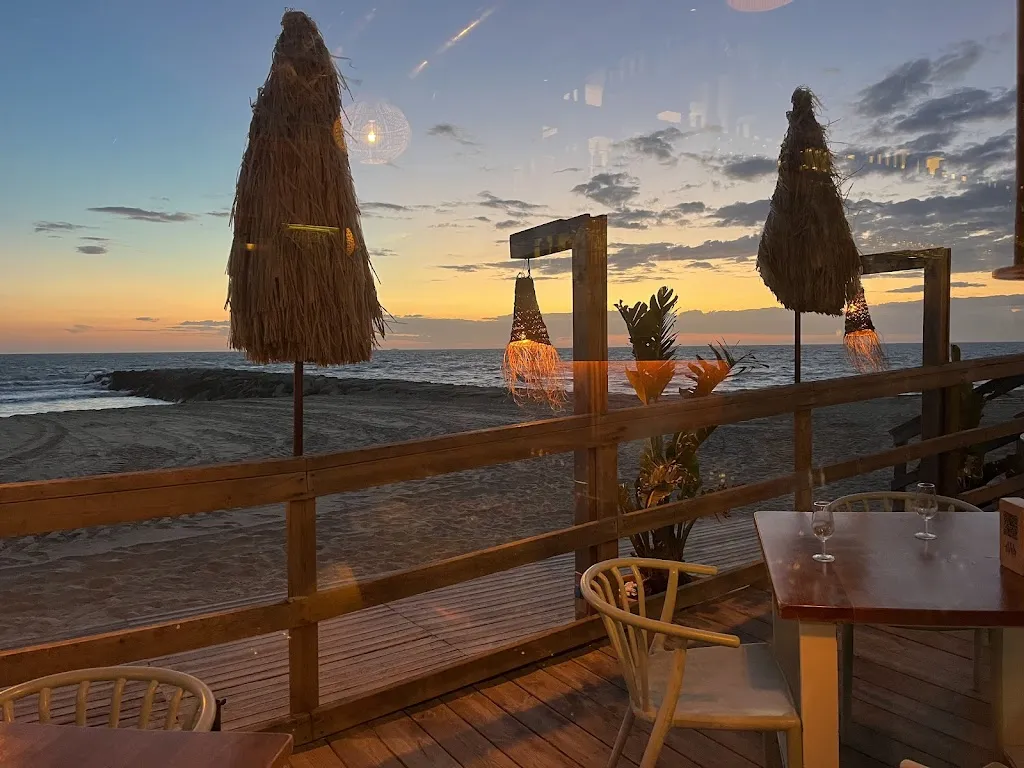 Eden O. Shoro _Restaurante AWA Beach Club_Chipiona_review