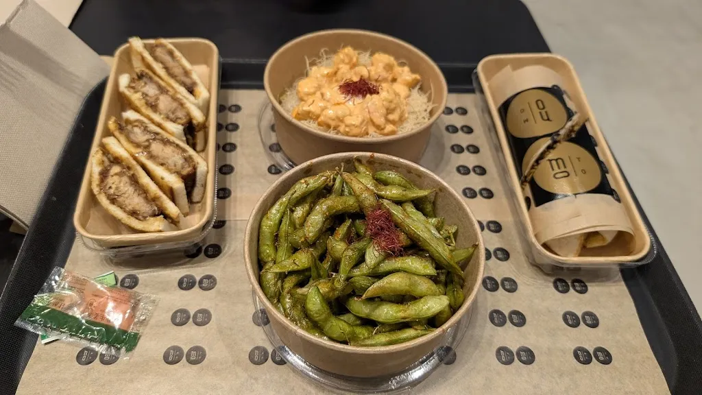 Manuel Rey_Nomomoto Madrid_Trazo_review