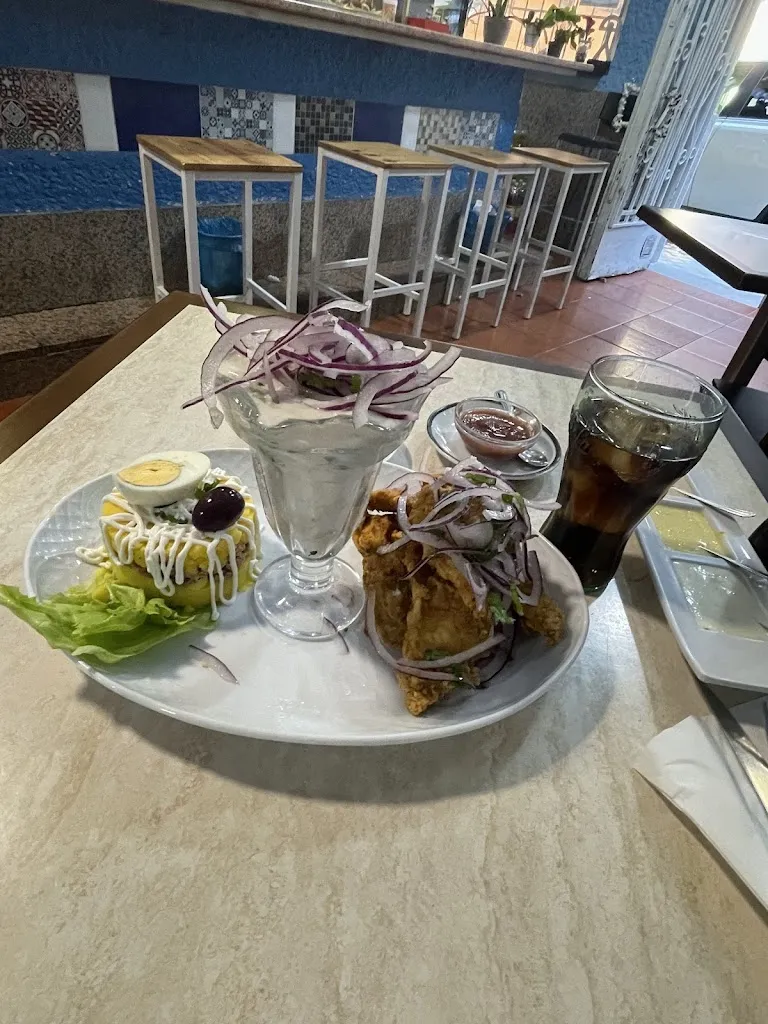 Seung Young Lee_Restaurante Peruano Resto Bar Fusion_Trazo_recensione