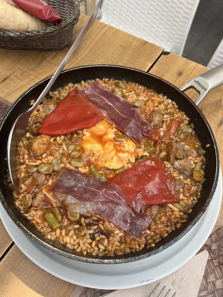 Kevin Bendeler_Taberna La Tasca de Juan_Conil de la Frontera_review