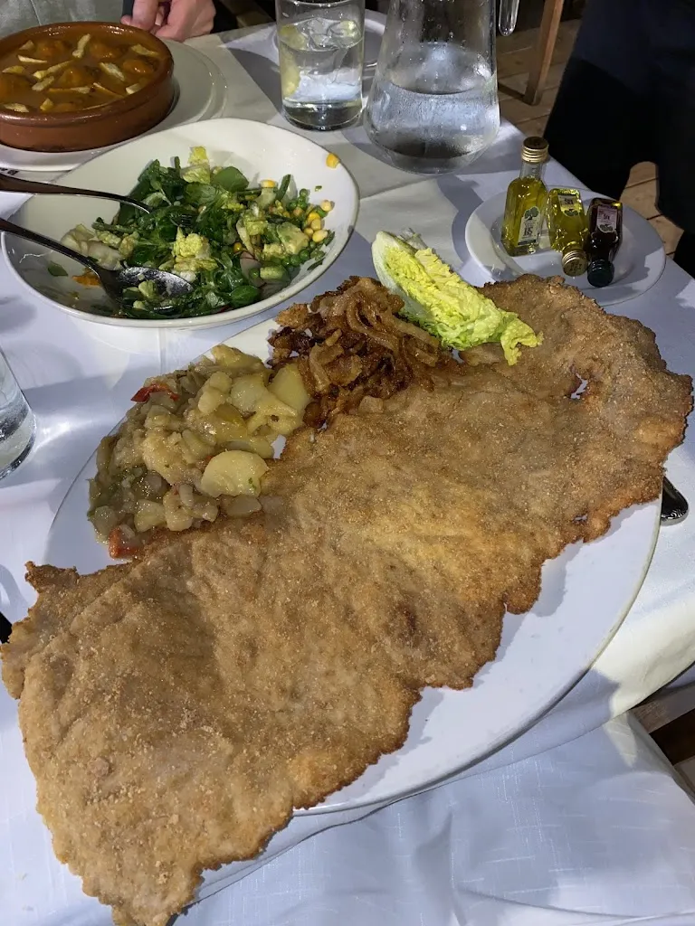 Mahreen Mirza_La Ancha_Trazo_review